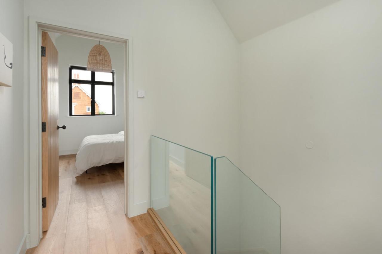Home With Sea Views Next To The Beach! Whitstable Zewnętrze zdjęcie